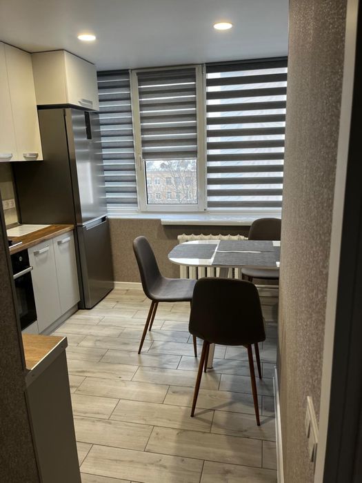 Двокімнатна квартира у центрі на Соборній