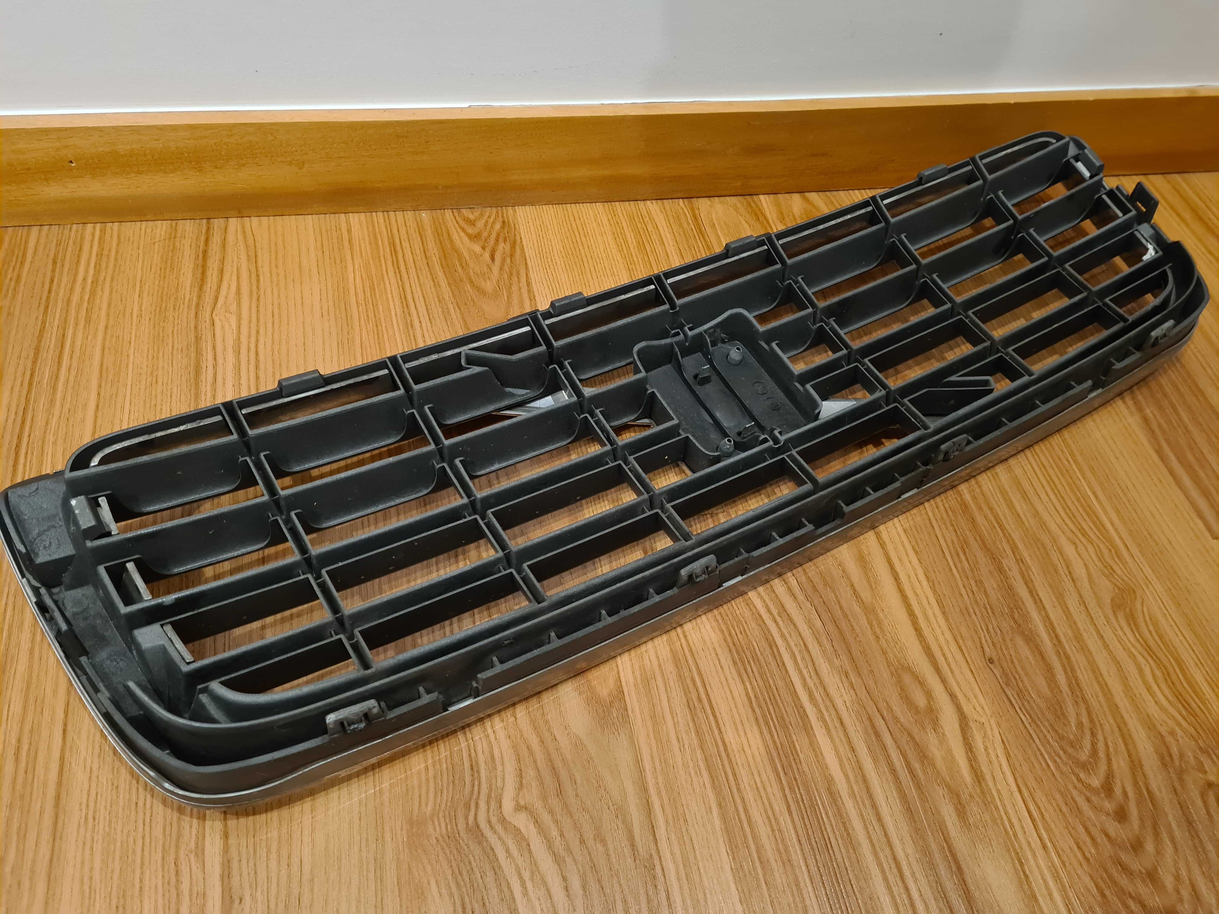 *ORIGINAL* Grelha Frontal Volvo S80 (2006, 2007, 2008, 2009)