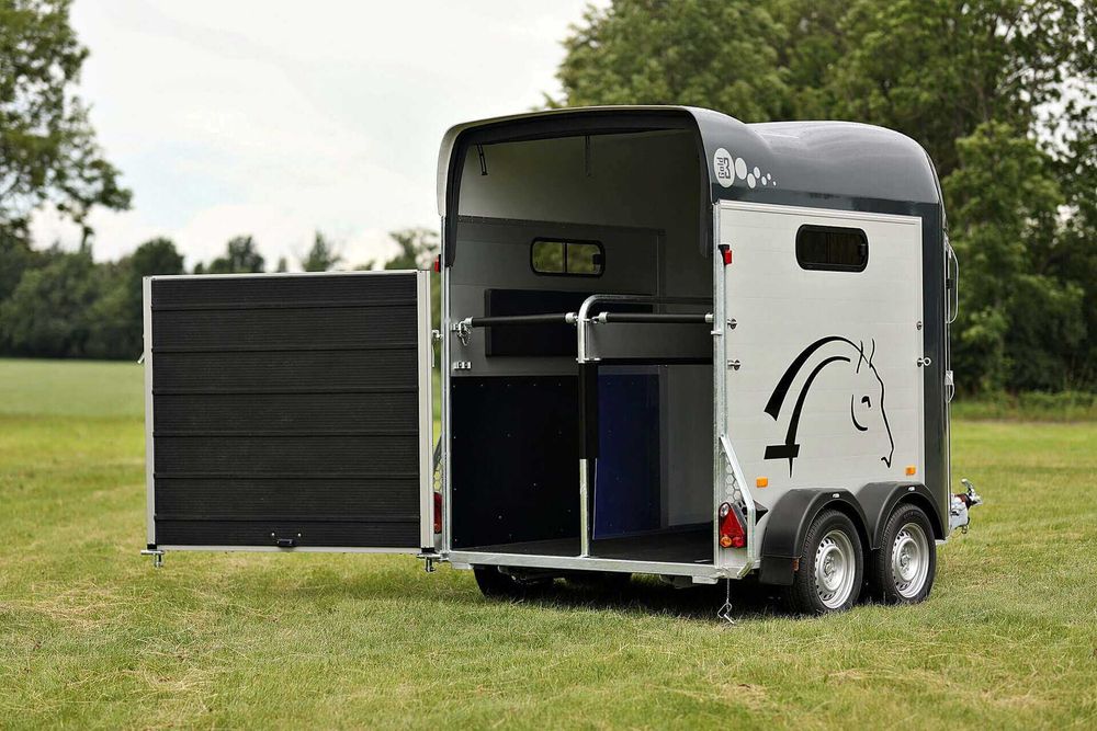 Atrelado para cavalos