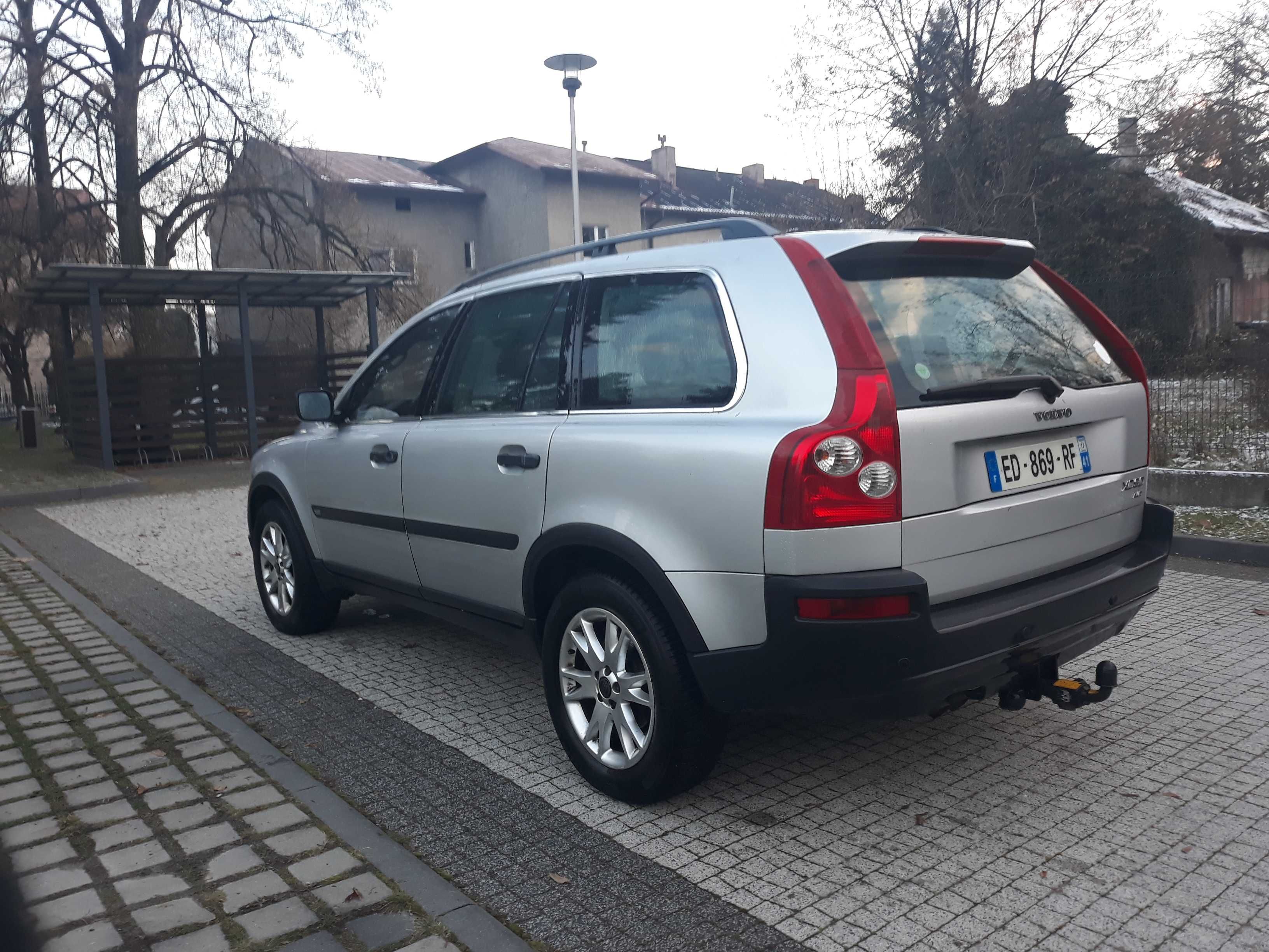 Volvo XC90 7 os 4x4 2.5T 210km w NAJBOGATSZEJ wersji WYPOSAŻENIA navi