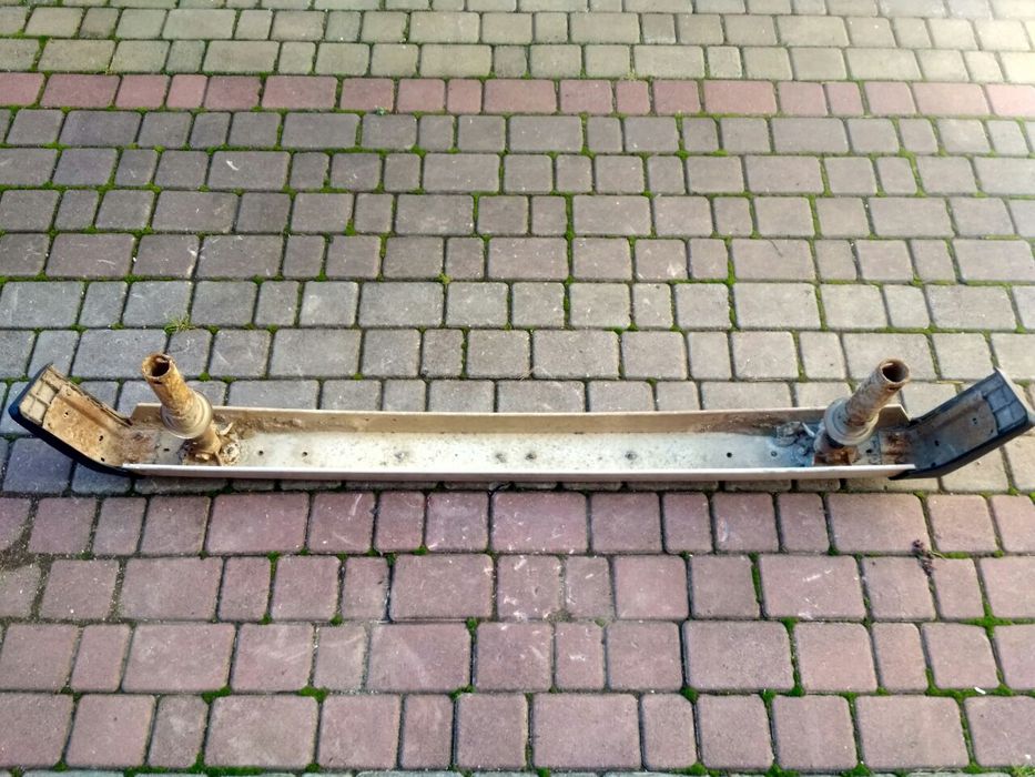 Задній бампер на ниву нива 2121 21213 21214 2131 у зборі з трубами б/у