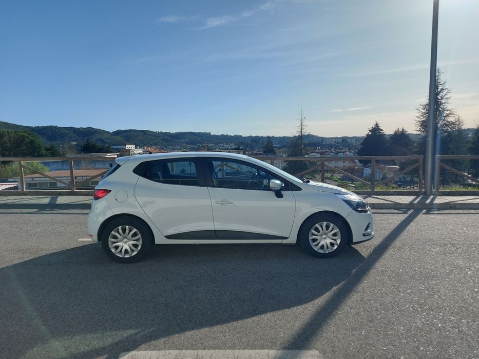 Renault Clio IV 1.5 DCI ZEN Nacional 1 Dono Poucos Kms Como Novo