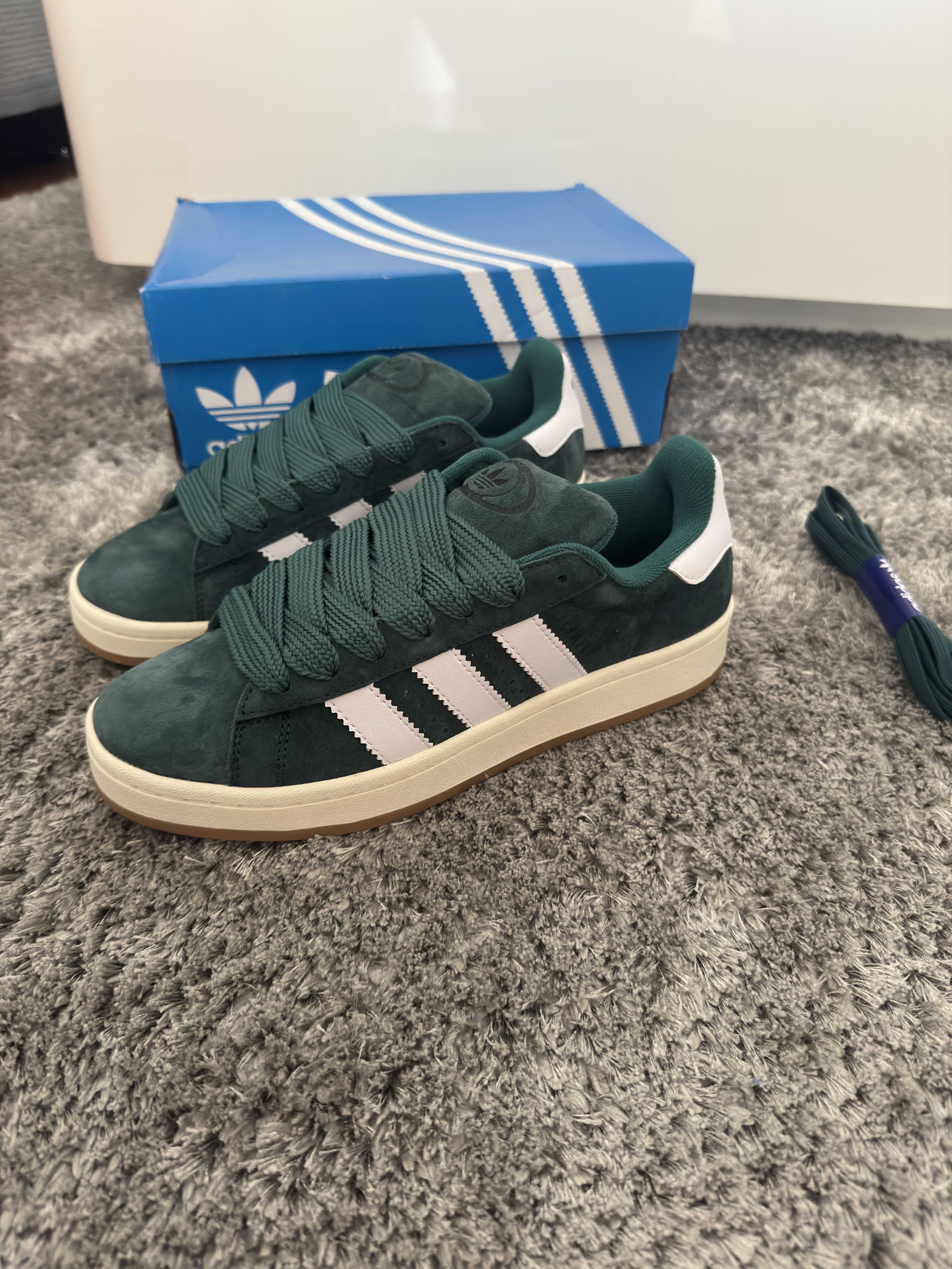 Ténis Adidas Campus verdes (42)