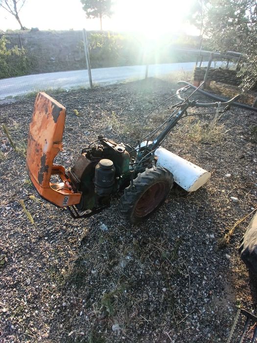 vendo  motocultivador 12cv com frese