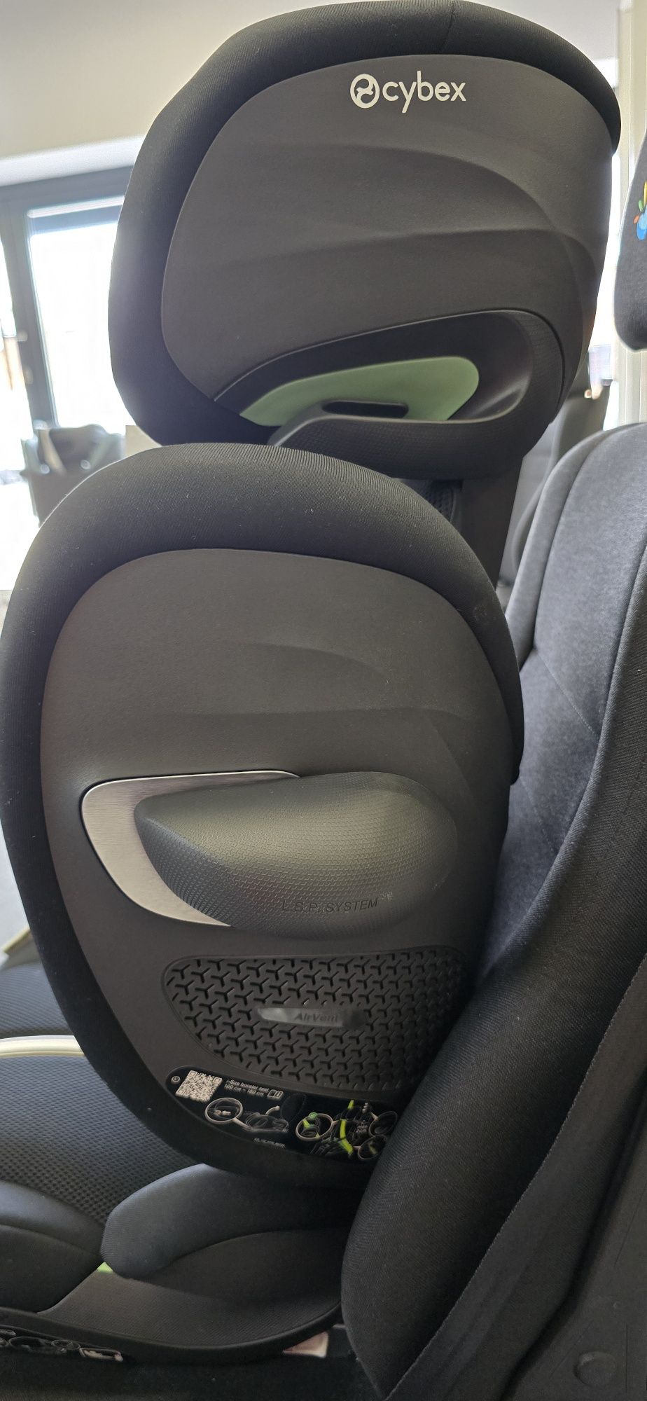 Cybex Solution G2 i-Fix Fotelik Samochodowy 15-50 kg Moon Black Plus