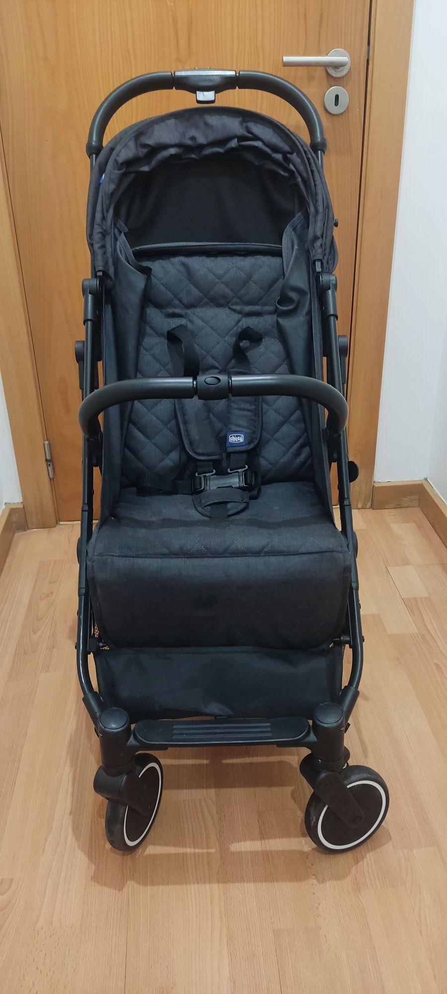 Carrinho de bebé chicco