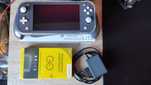 Nintendo Switch Lite + akcesoria + 2 gry