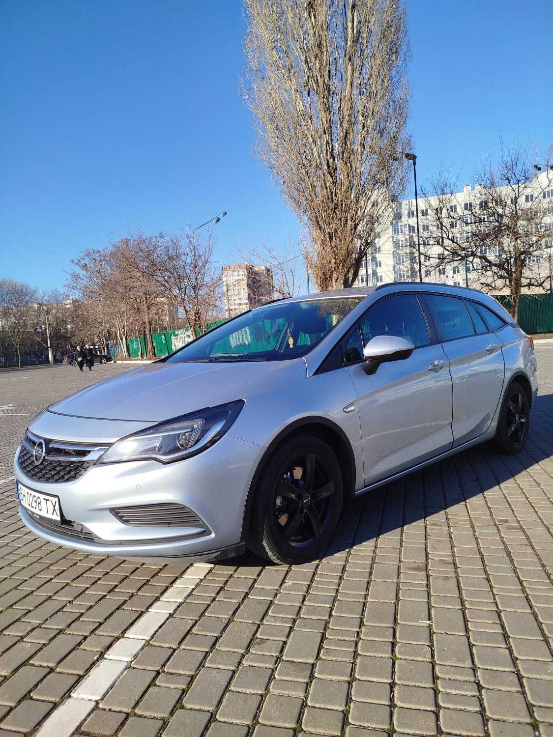 Продам Opel Astra K