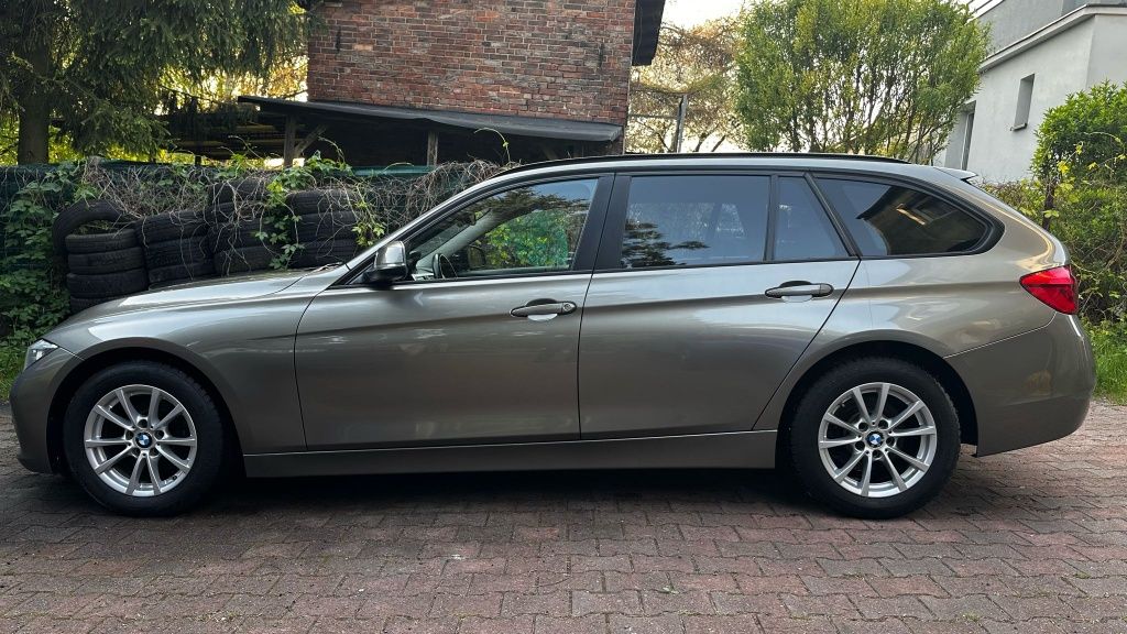 BMW 3, 318d, faktura VAT, OC i pt na rok