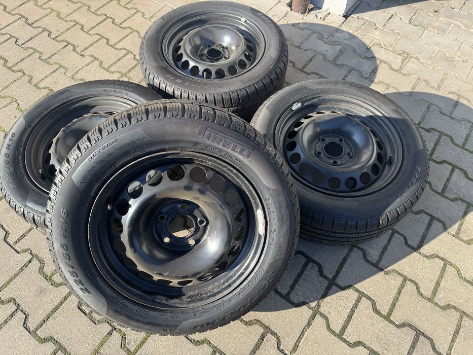 Koła zimowe Audi A4 B8 225 55 R16 Et39 5x112 Pirelli
