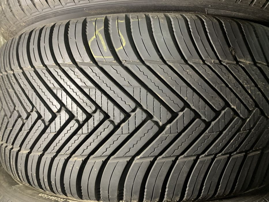 Шини б/у всесезонные 245/45 19 Hankook kinergy 4s gen 2
