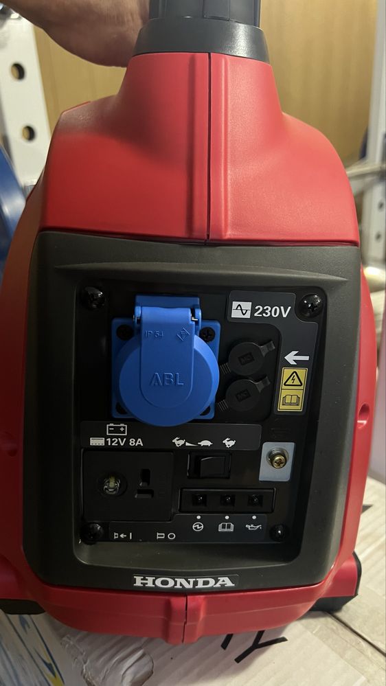 Генератор Honda eu10i