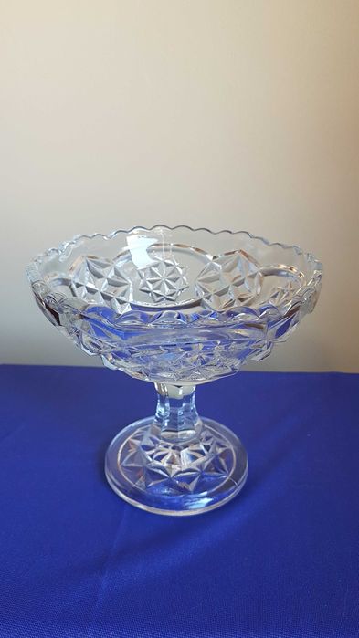 Cukiernica, owocarka - szkło prasowane. Hortensja