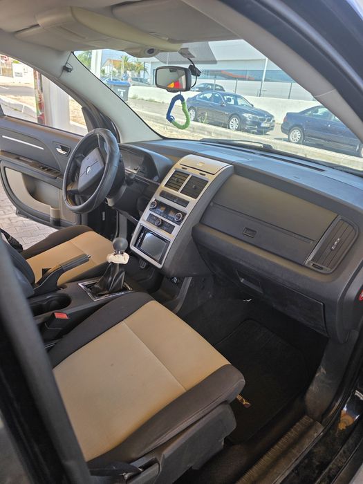 Dodge Journey em bom estado