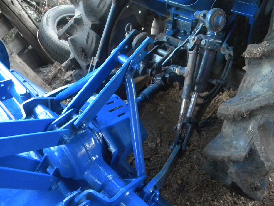 японский мінітрактор ісекі ту 165