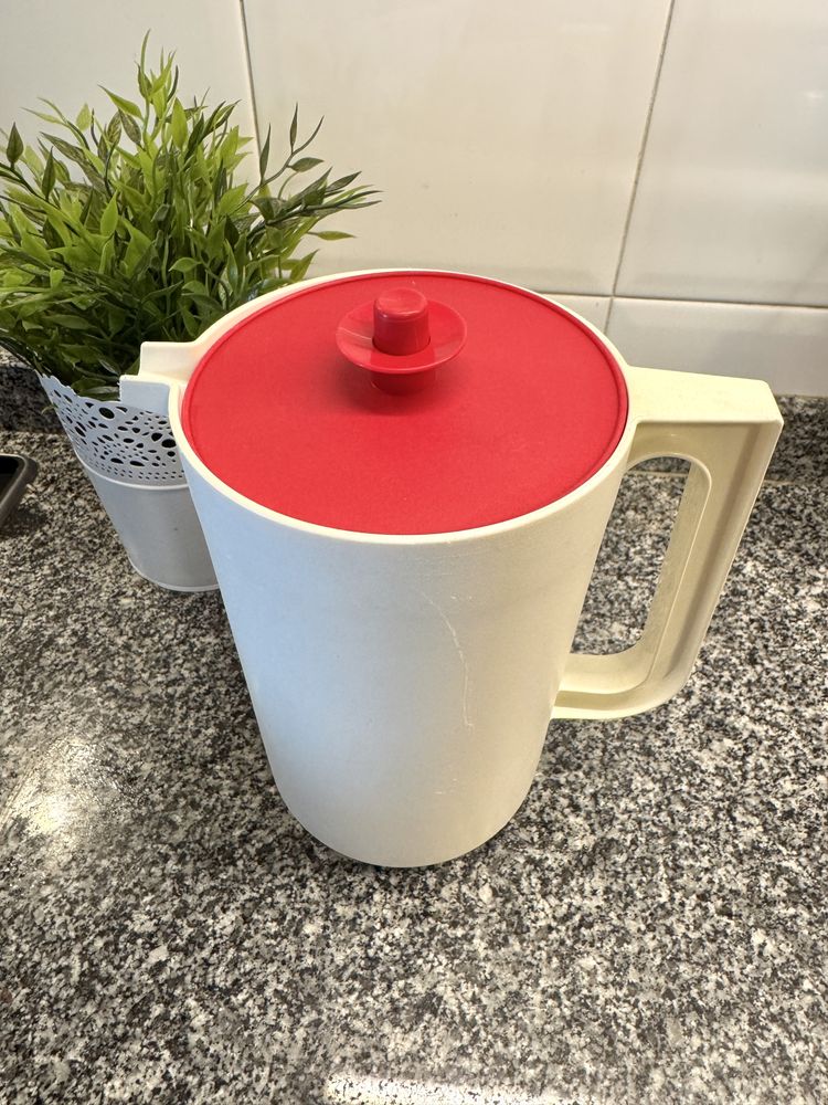 Jarra Tupperware