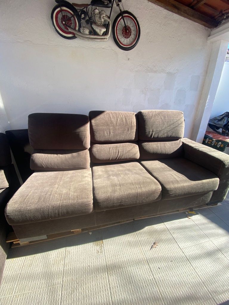 Sofá 3 lugares mais chaise longue