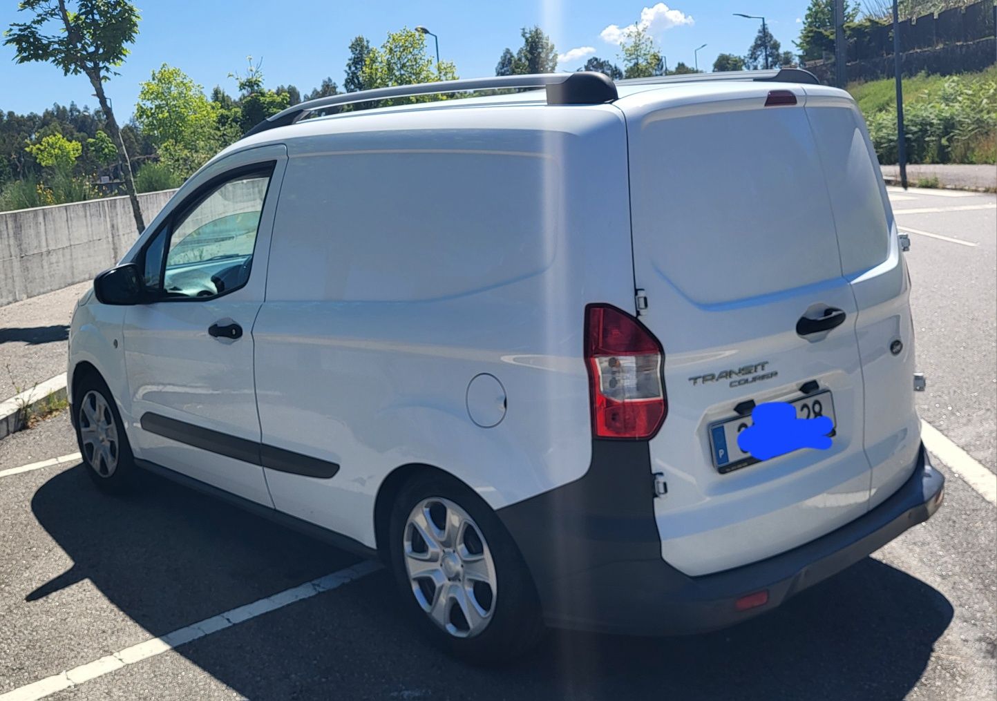 Ford Transit courier