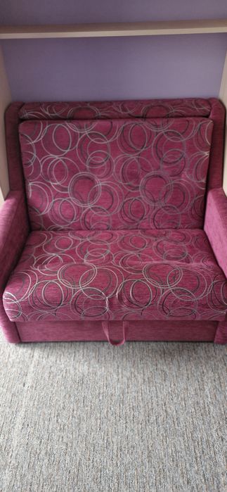 Jednoosobowa sofa w idealnym stanie