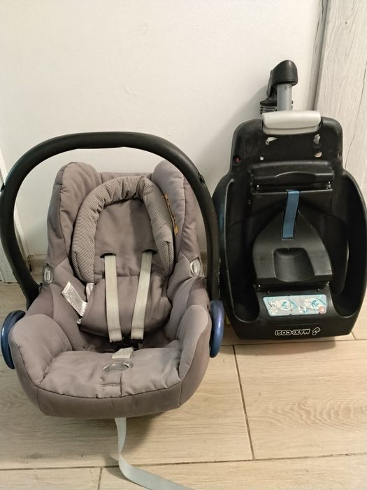 Sprzedam nosidełko Maxi Cosi+ baza