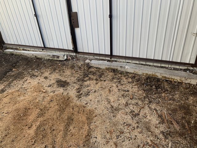 Бетонні блоки та пасинки