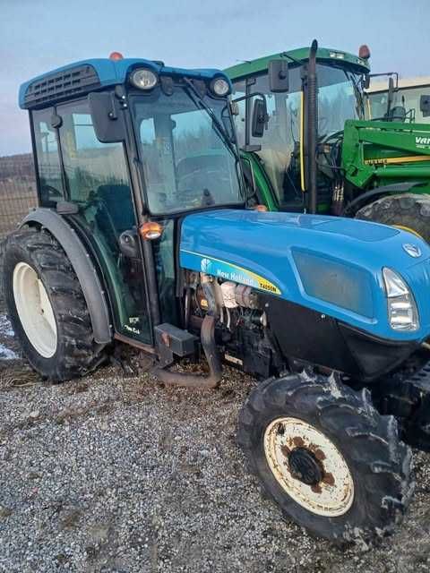 New Holland T4050N