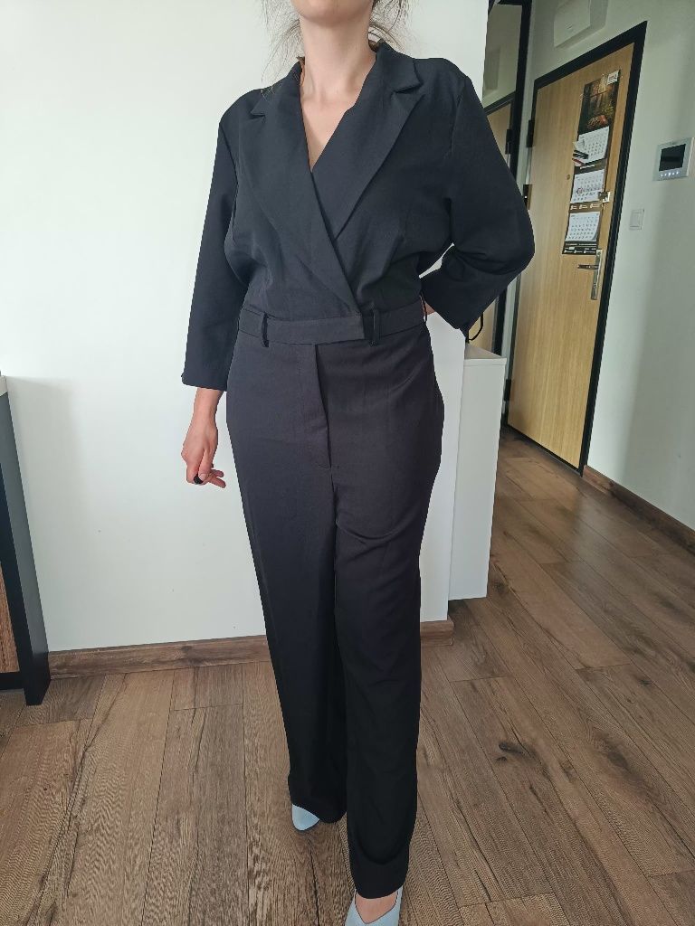 Kombinezon czarny elegancki 50 5XL Bonprix kopertowy