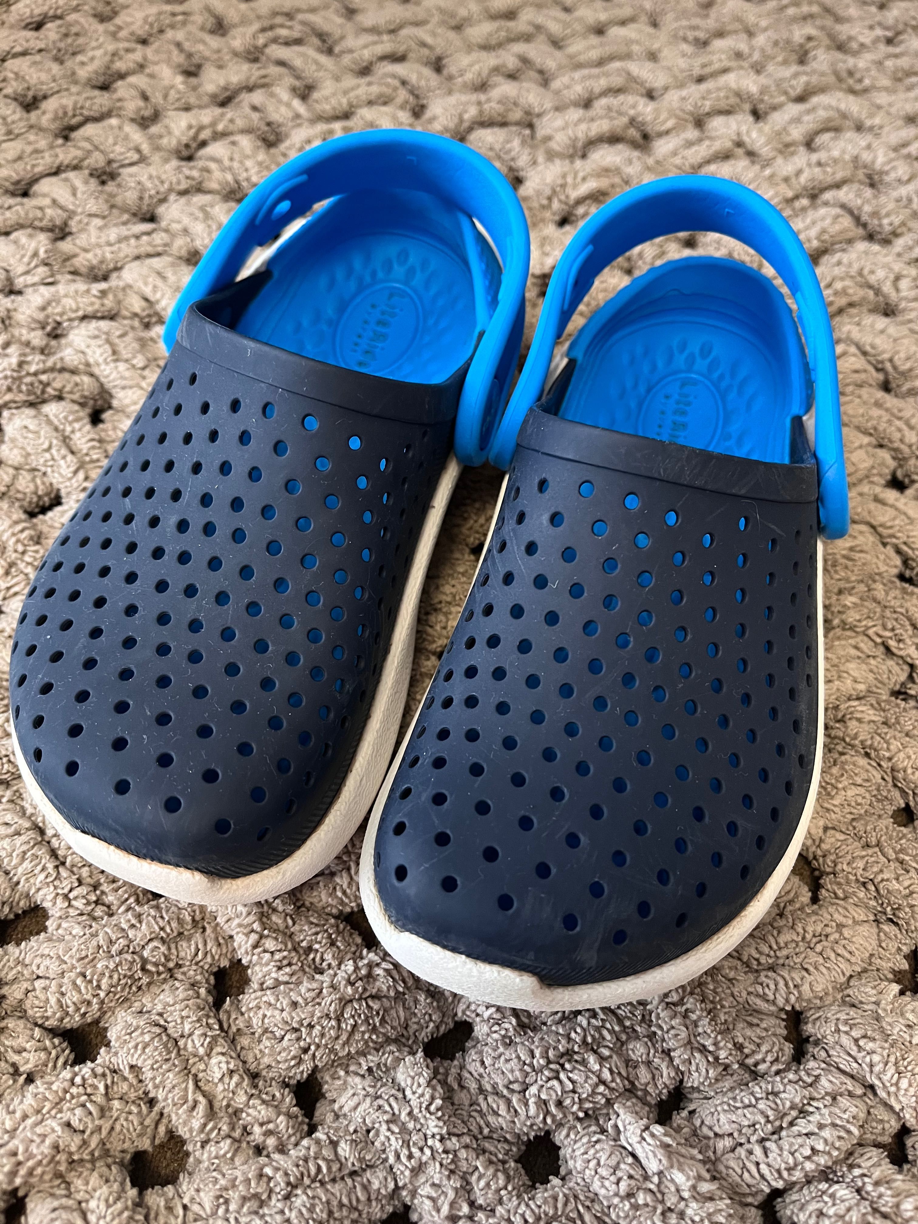 Продам дитячі CROCS literide  б/у