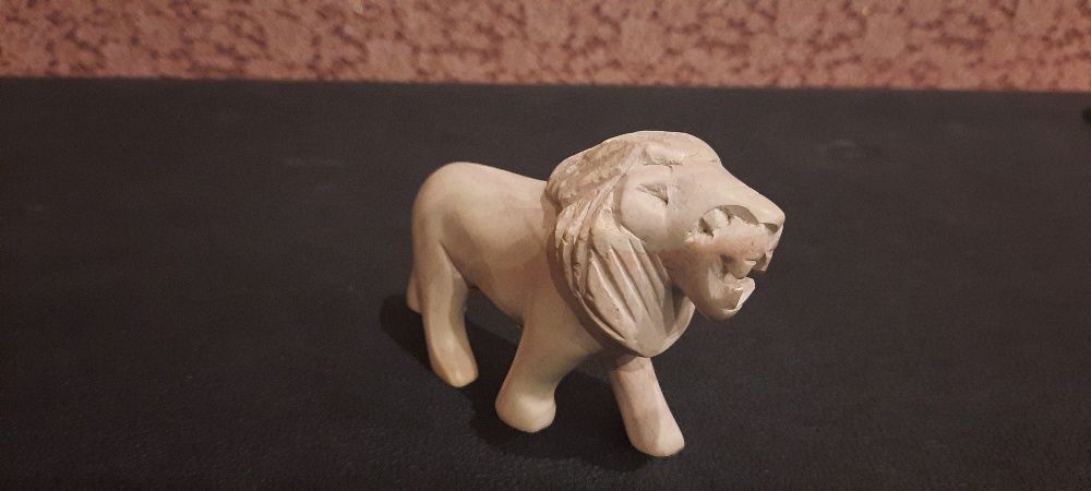 Фигурка Льва из камня. (2) Африка. Кения. Настоящая.