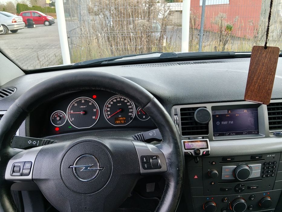 Sprzedam Opla Vectrę C 1.9 CDTI 120km