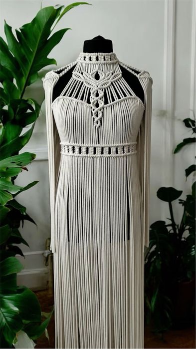 Шикарна сукня, в стилі бохо