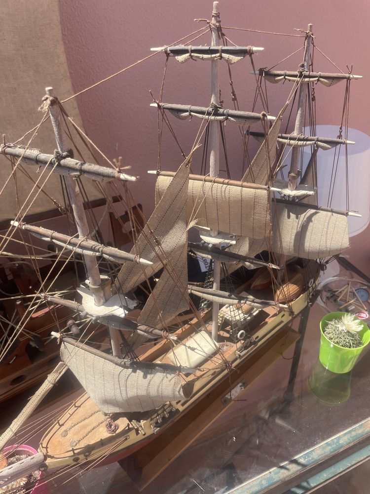 modelo de barco x 2 para vender
