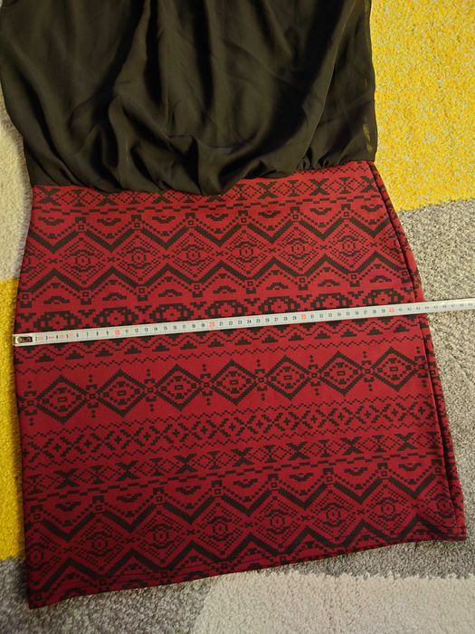 Sukienka dwuczęściowa ze spódnicą we wzór r. M/L