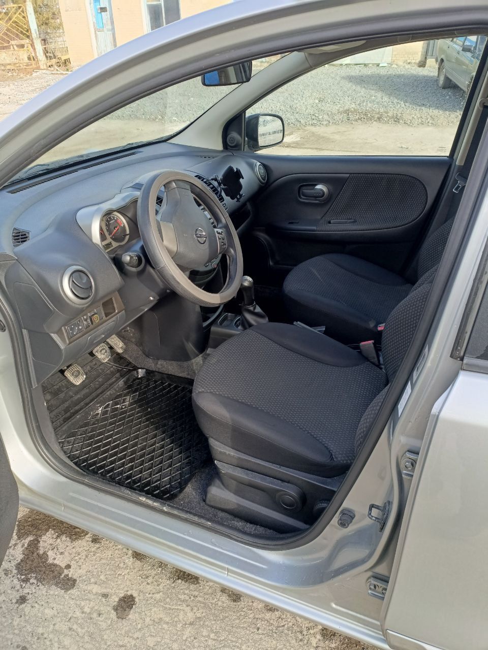 Nissan Note 1.4 газ/бензин 2008