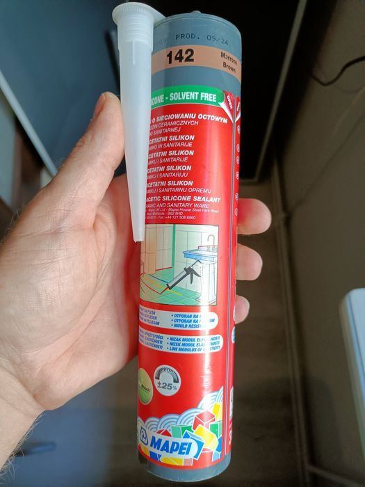 Nowy Silikon Mapei 142 Brąz Mapesil AC