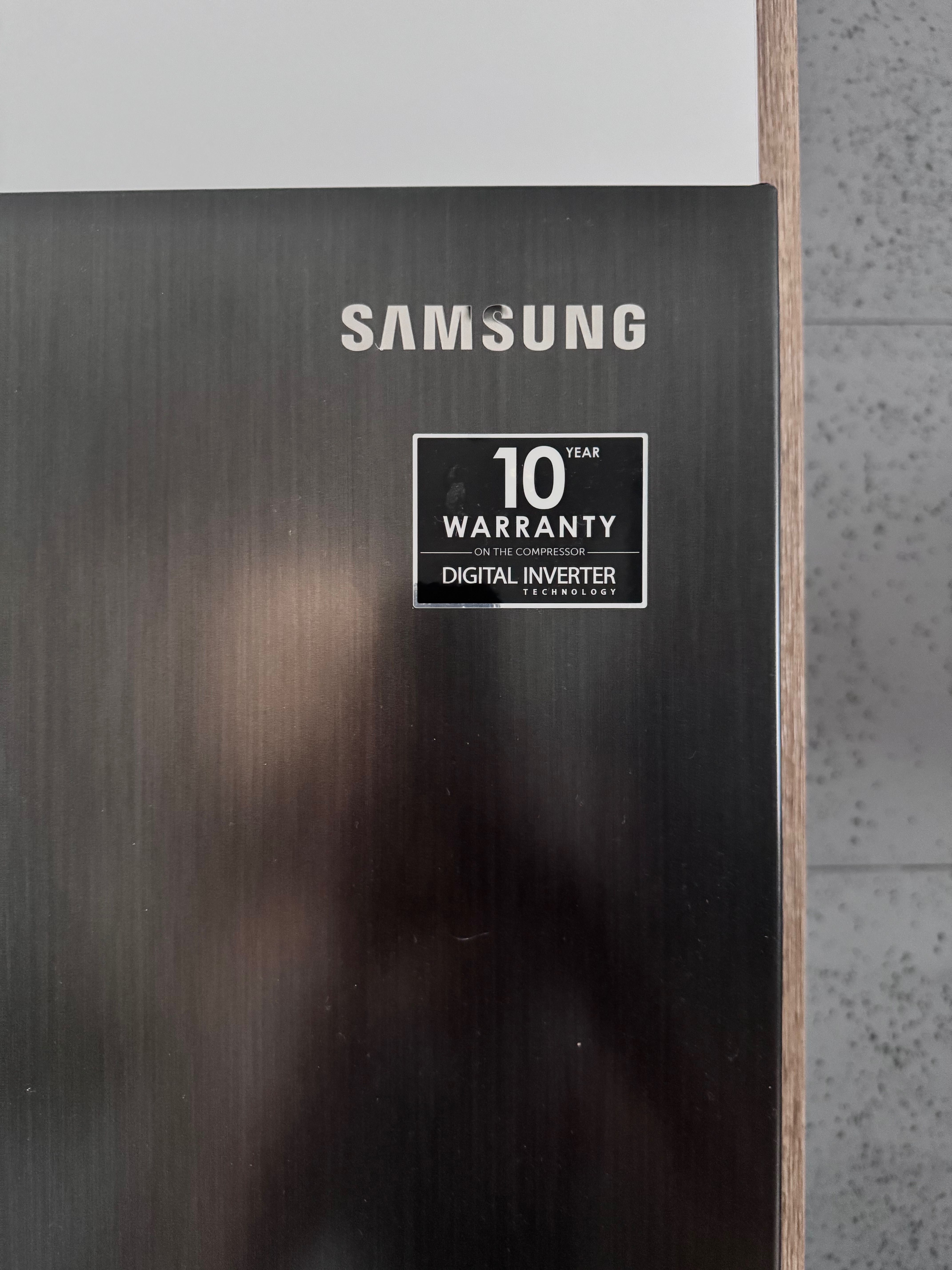 Lodówka samsung z kostakrką