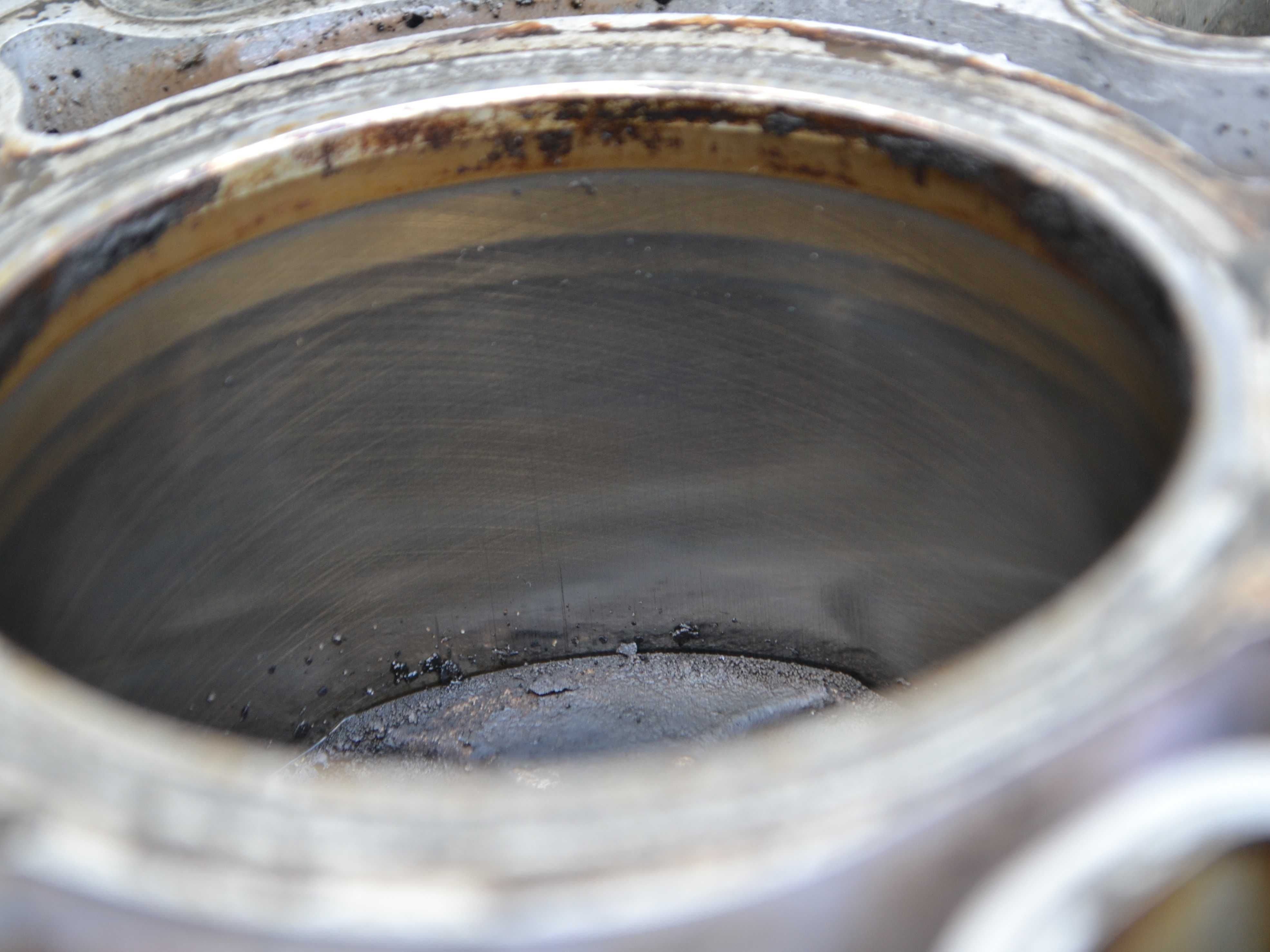 Blok Silnika, tłoki BMW E81 E87 E90 1.6i  N43B16AA