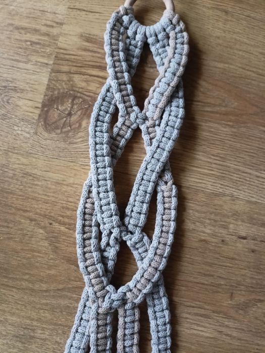 Wiszący kwietnik dla oplątwy