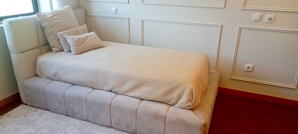 Cama Arabella estufada p/colchão solteiro 90x190 NOVA