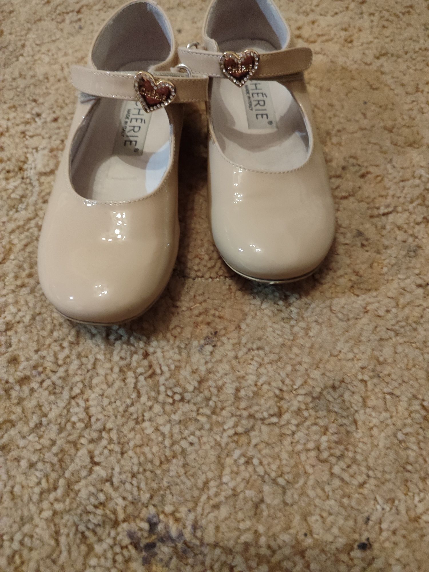 Шкіряні святкові туфлі для дівчинки cherie