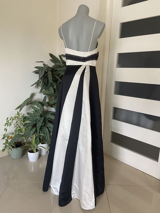 Piękna wieczorowa suknia DAVE & JOHNNY na studniówkę karnawał ślub