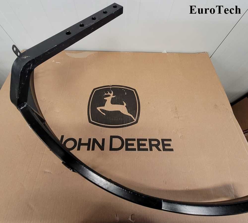 Lewy wspornik błotnika John Deere AL206800