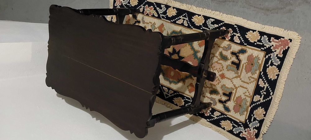 mesa de madeira retangular