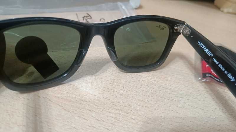 Legendary Ray-Ban Wayfarer 2140 - Czarna Oprawa/Zielone Szkła-Idealny