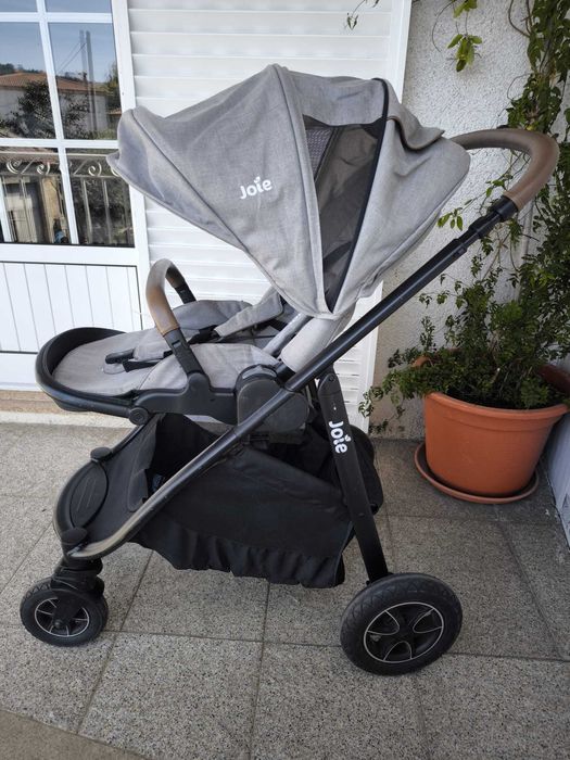 Conjunto Joie: Carrinho Versatrax + Ovo i-Snug