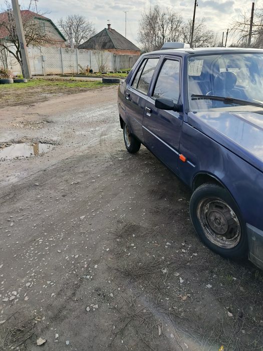 Продам славуту 2010 года выпуска инжектор на полном исправном ходу