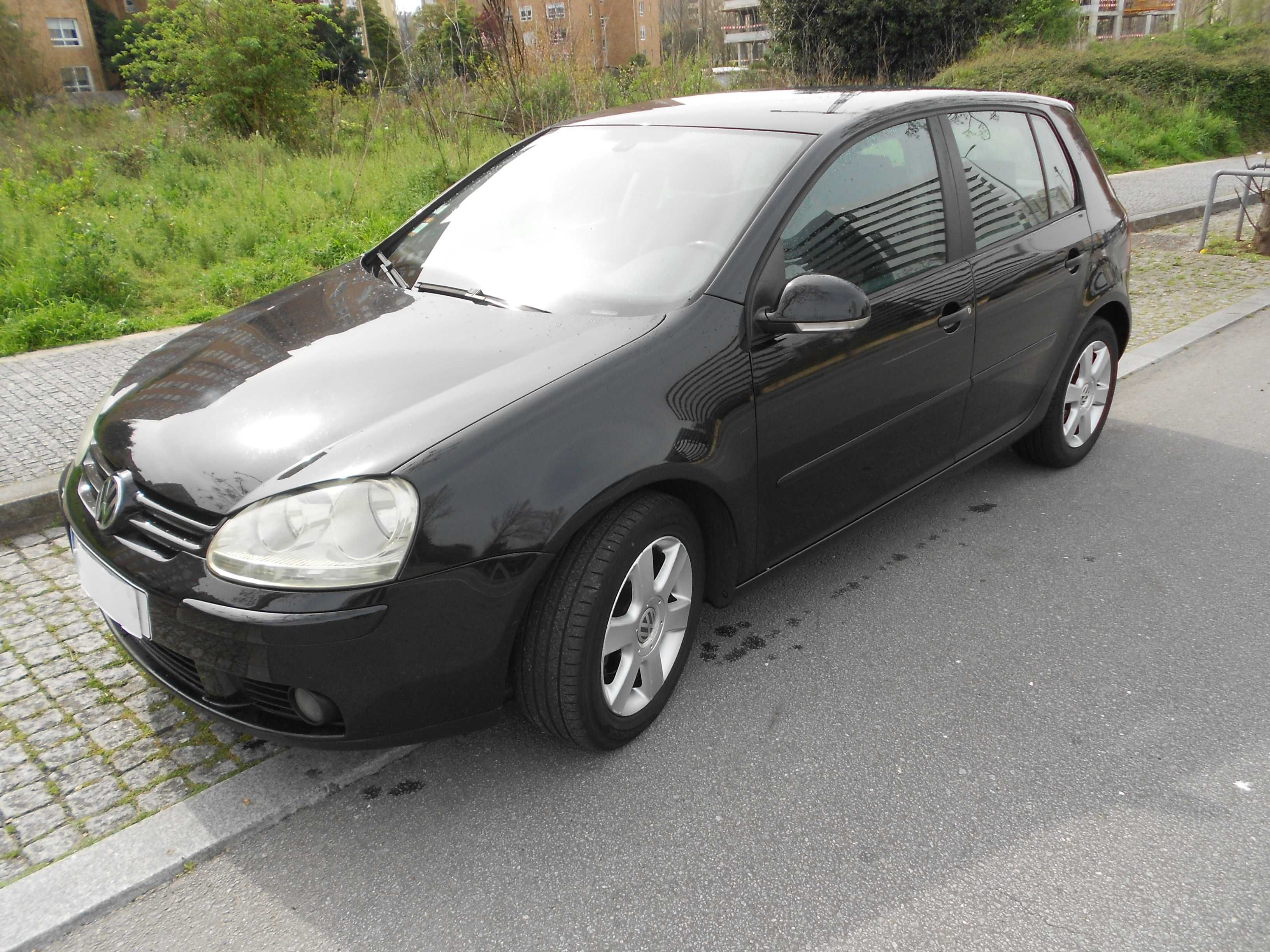 VW  Golf V  FSI  Comfortline  de  2005  Bom  Estado  Geral