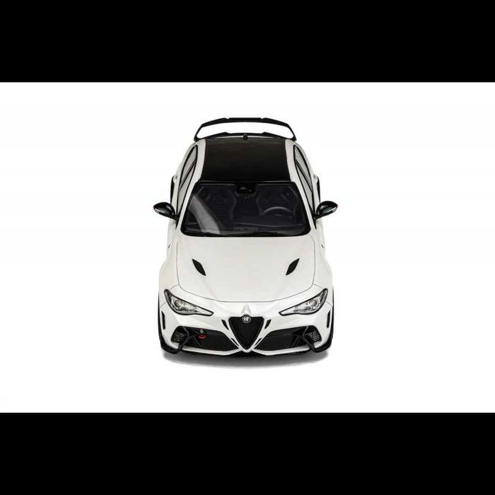 Model Alfa Romeo Giulia GTAm biały 1:18 otto ottomobile OT990