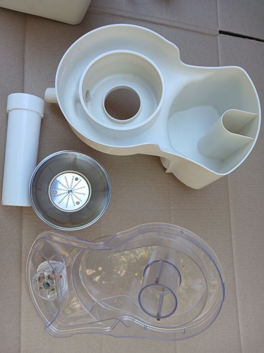 Комплектуючі до кухонного комбайну Philips