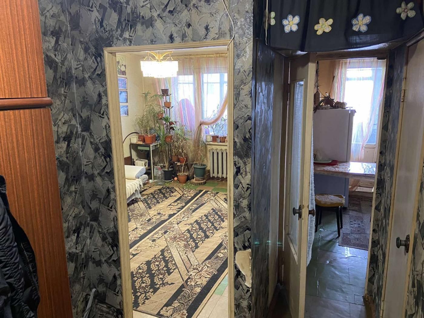 Продам 1-к. гостинку Донец. Ш., 10, Лев.берег Фрунз.ж/м, Днепр